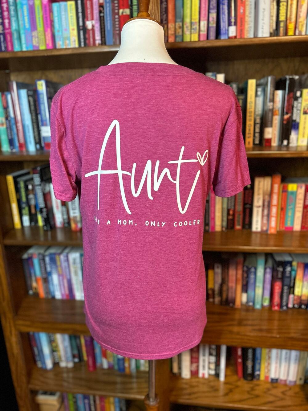 Cool Aunts Club tee in pink medium